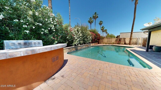 Photo - 2534 S Grandview Ave