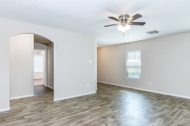 Photo - 21311 Carleen Creek Trail