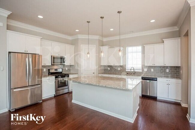 Photo - 10892 Mossy Rock Dr