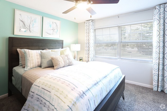 2BR, 1.5 BA - 900 SF - Bedroom