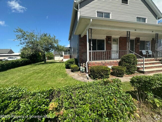 Building Photo - 26 2nd St Rental