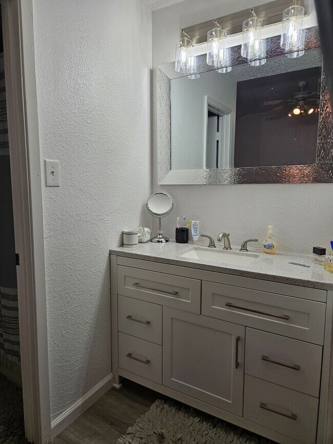 Super Cute big lot 3 bedroom in HH! House House Rental in Harker