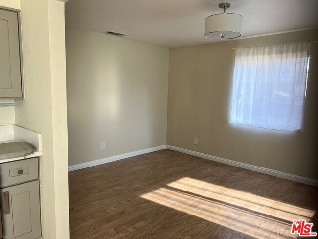 Photo - 2118 N Marengo Ave