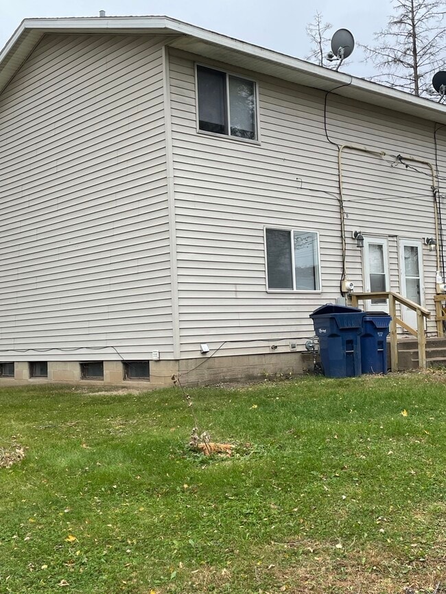 Photo - 3001 7th St N