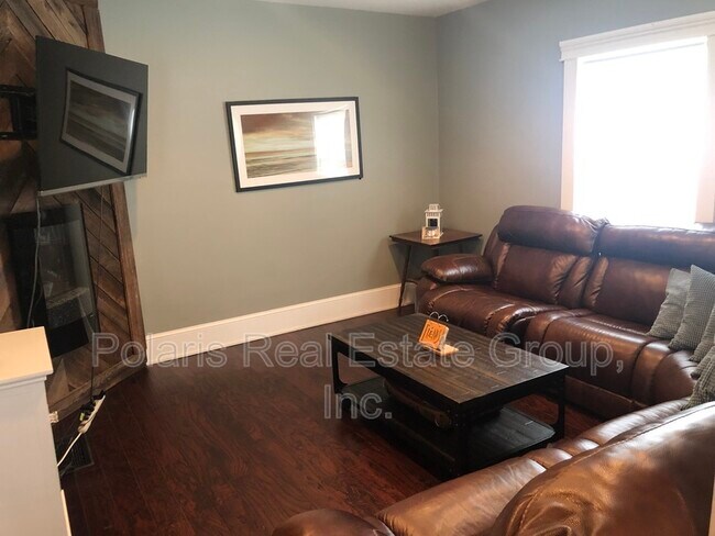 1403 Spann Ave