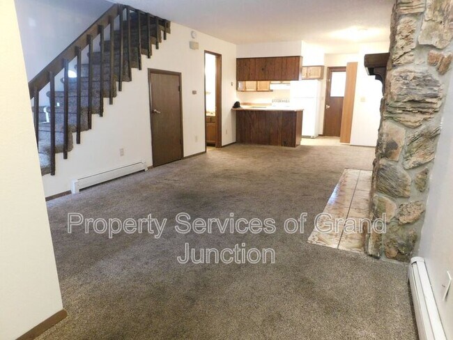 2150 College Pl Unit 37