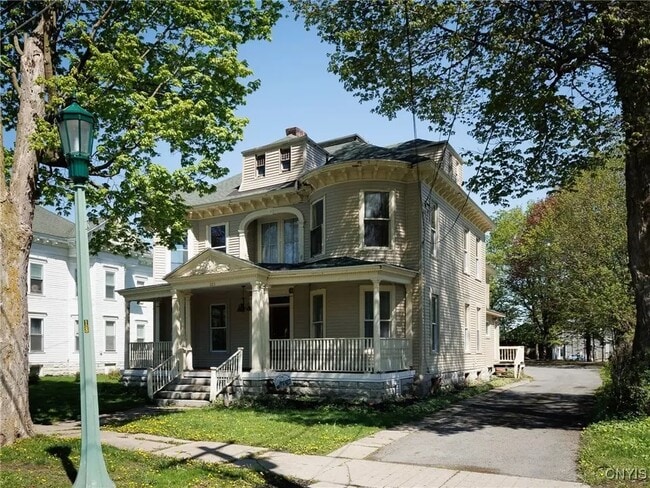 Building Photo - 223 Keyes Ave Unit 1