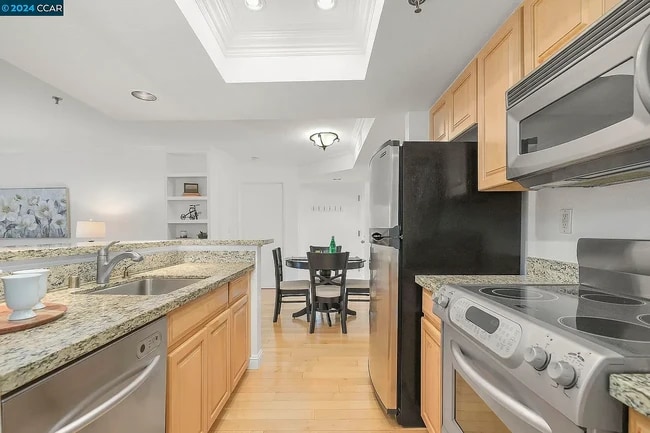 Photo - 2530 Oak Rd Unit 202