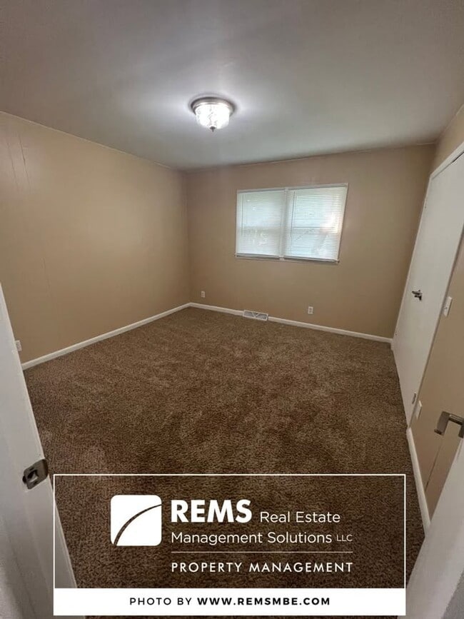 114 6th Ave Unit 3- Lower