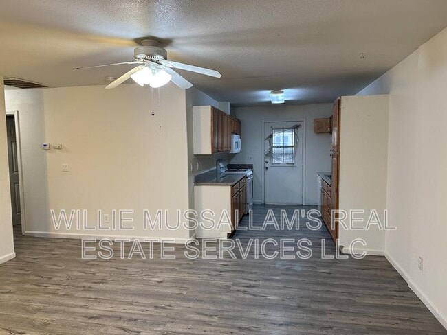 Photo - 801 Kerr Ave