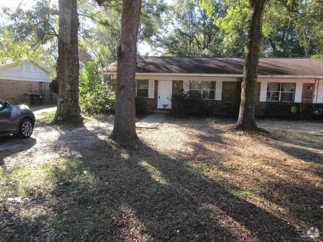 Building Photo - 1447 E Burgess Rd Rental