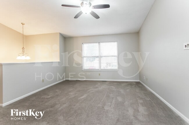 Photo - 1524 Blue Brook Way