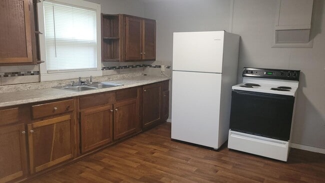 Photo - 1014 W 3rd St