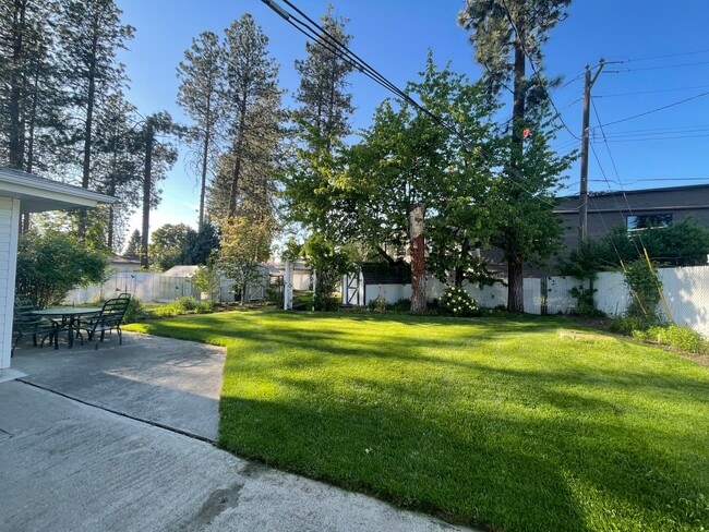 Photo - 3332 W Elmhurst Ave