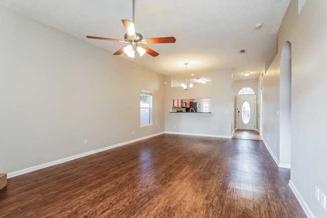 4508 Campus Hills Cir