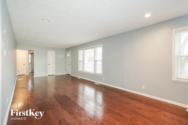 Photo - 371 S Hendricks Dr