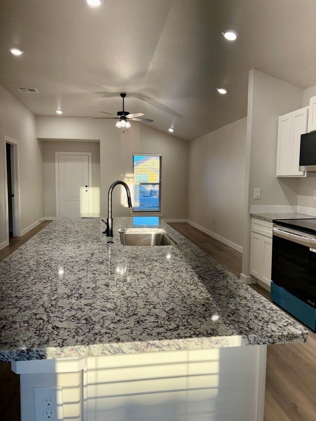 Photo - Comfort and Style Blend in Willowbend!