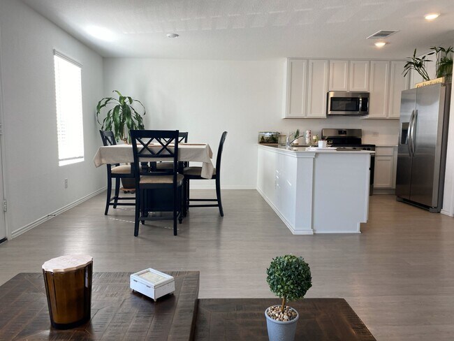 Photo - 252 Tugboat Annie Wy