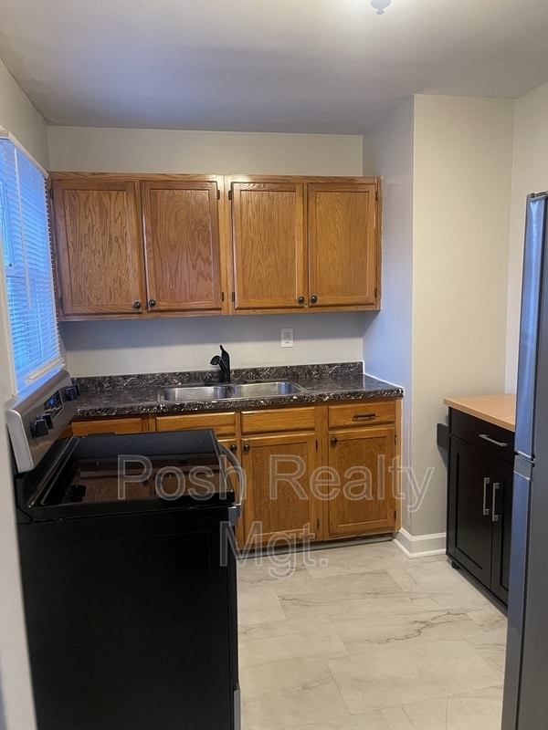 Photo - 1207 N Elam Ave