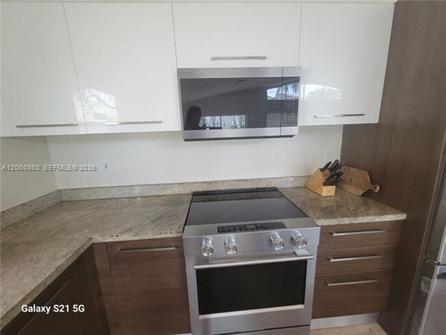 Building Photo - 13242 SW 146th St