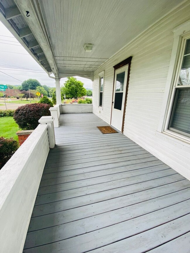 Photo - Spacious home on Colegate Drive