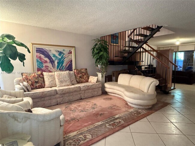 Photo - 6500 Kendale Lakes Dr