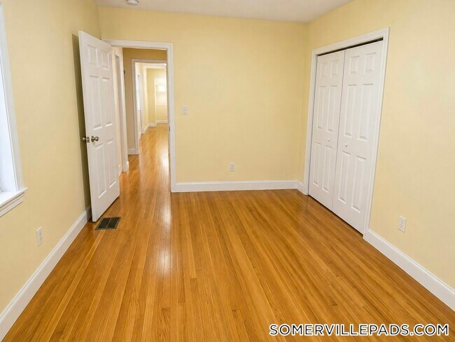 17 Sycamore St Unit 2