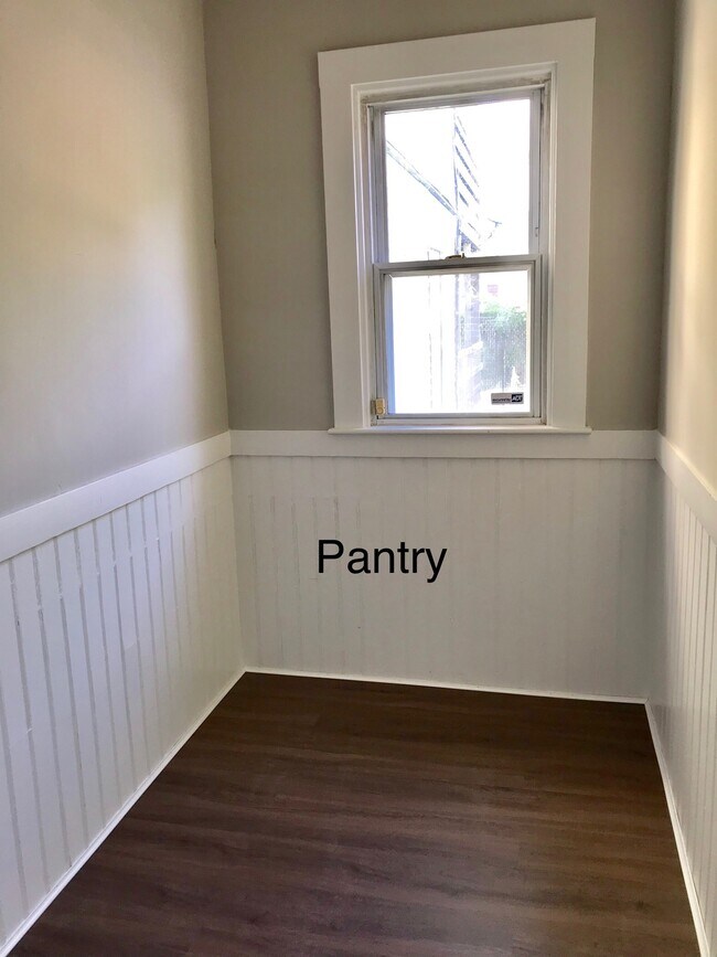 Pantry - 17 Wheeler St Unidad 2