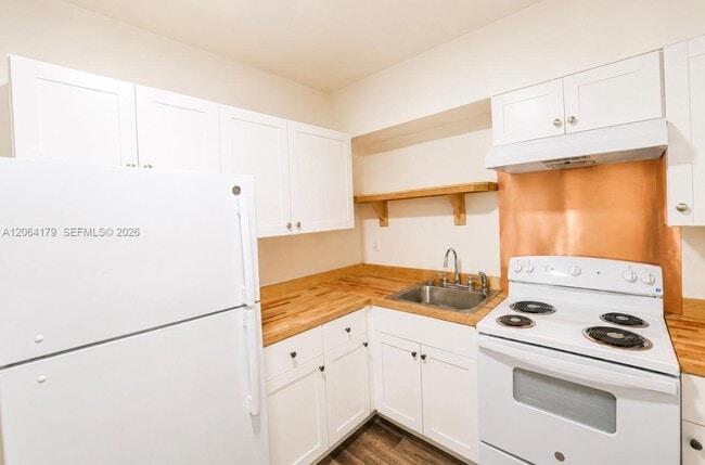 Photo - 5623 NW 4th Ave Unit 5623