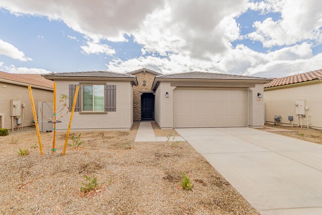 NEW BUILD!!! 4 bed 2.5 bath in Avondale!! - NEW BUILD!!! 4 bed 2.5 bath in Avondale!! Casa