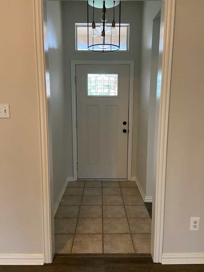 Photo - 1016 Brookhaven