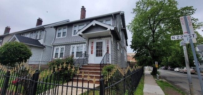 Photo - 61 N 22nd St