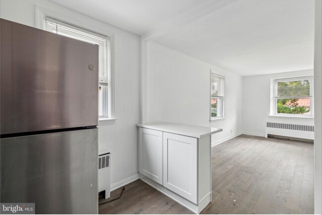 Building Photo - 2307 Haverford Rd Unit C