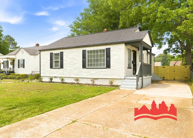 Photo - 297 Eastview St