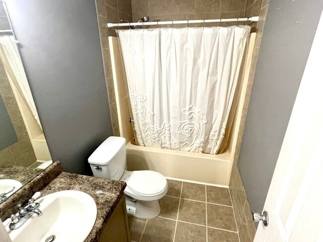 Photo - 104 Taylor Knoll Way