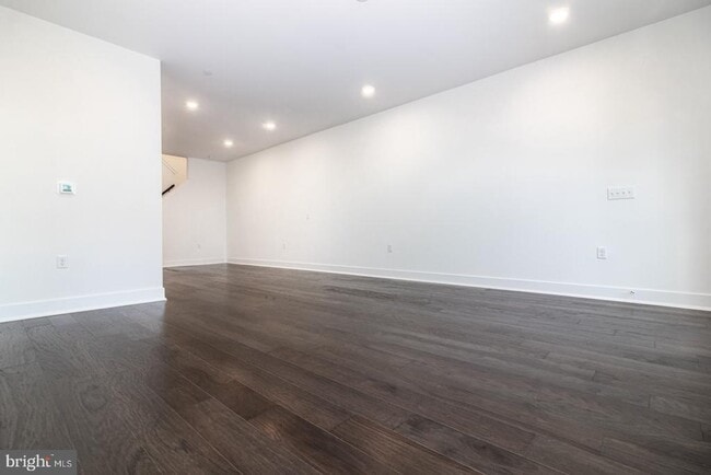 Photo - 215 Lewis Fisher Dr