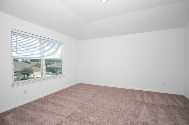 Photo - 10825 Emerick St