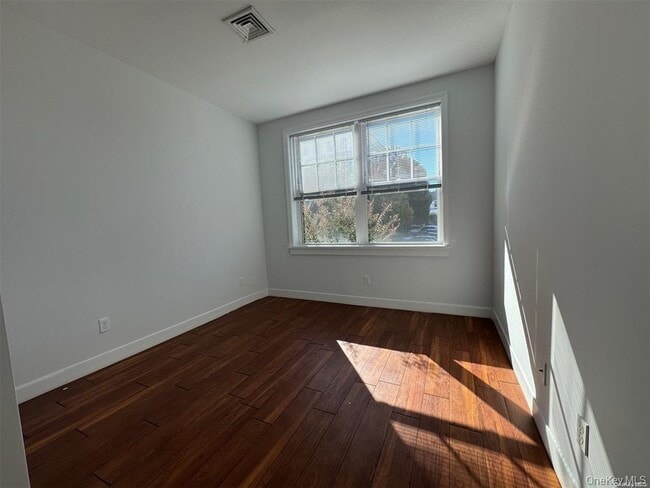 Photo - 425 New York Ave