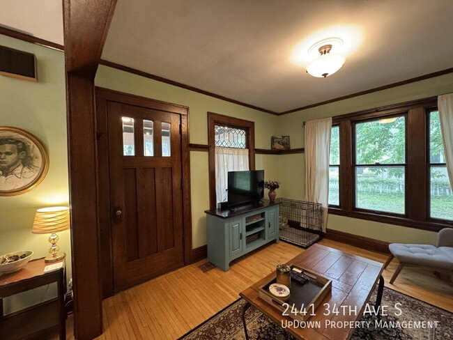 Photo - 2441 34th Ave S