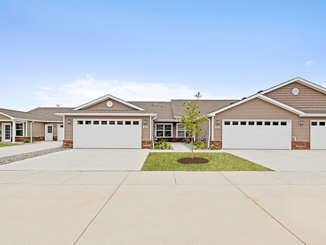 Apartments with Attached Garages - Redwood Charlotte Ridge Road Townhomes