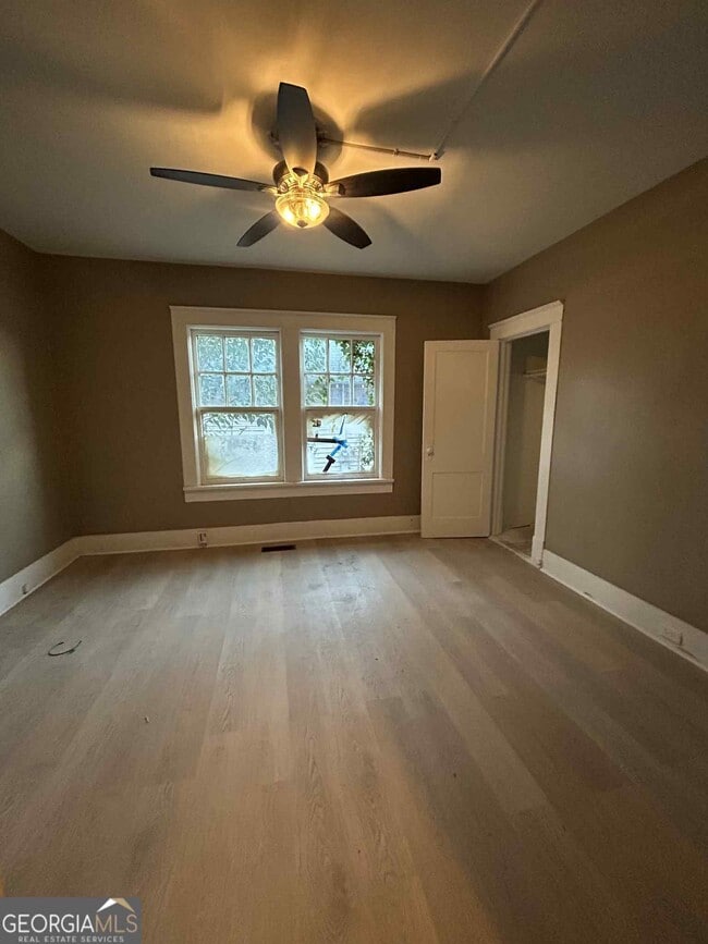 Photo - 1049 Birch St