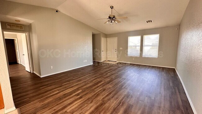 Photo - 5520 Bush Creek Way