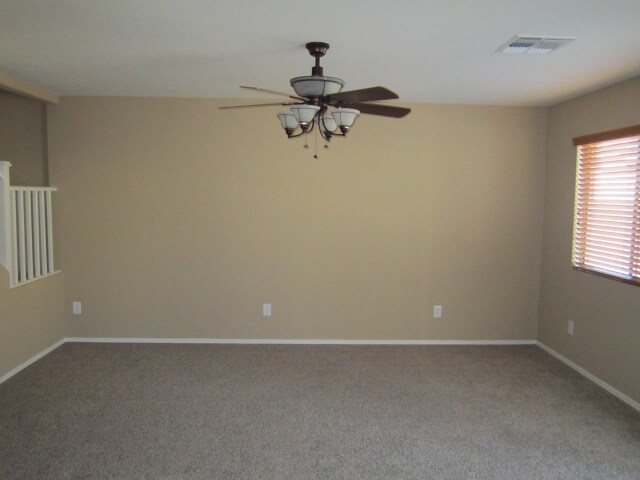 Photo - SPACIOUS 5BED + LOFT, 3 BATH LOCATED NEAR ...