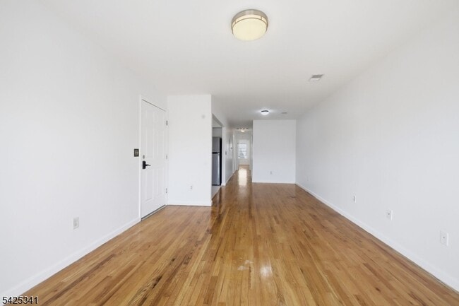 Photo - 20 Wakeman Ave