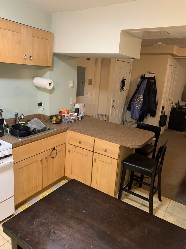 Photo - 187 Winthrop Rd