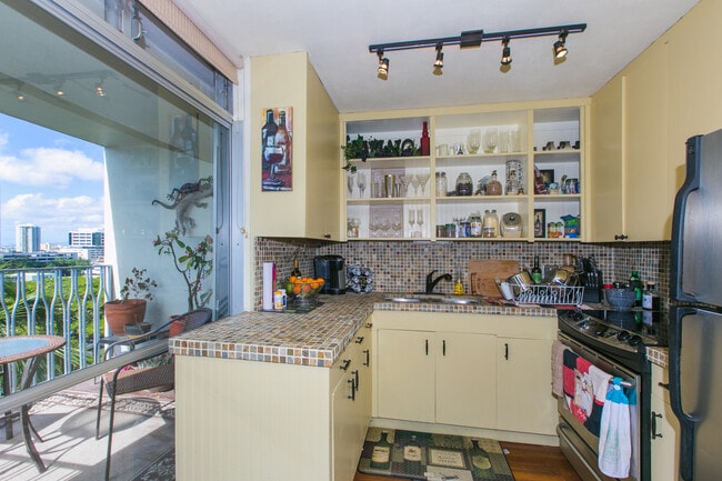 Photo - 1511 Nuuanu Ave Townhome