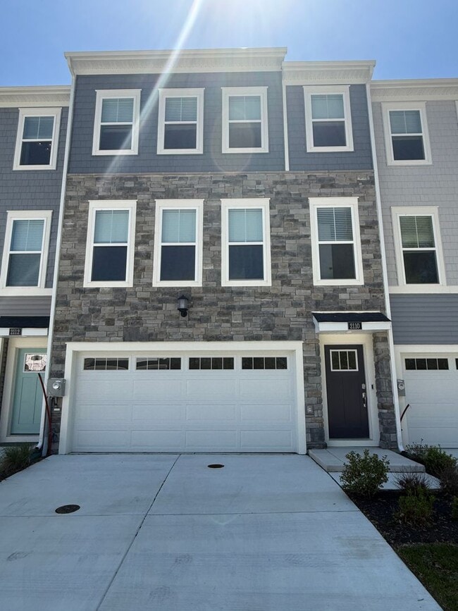Building Photo - New Townhome Near Route 50 & Downtown Cambridge- RENT SPECIAL Free 2nd Months Rent