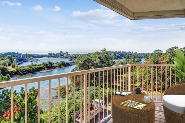 Gorge Apartments
