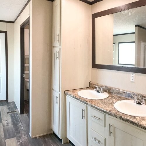 Photo - 475 Landis Ln