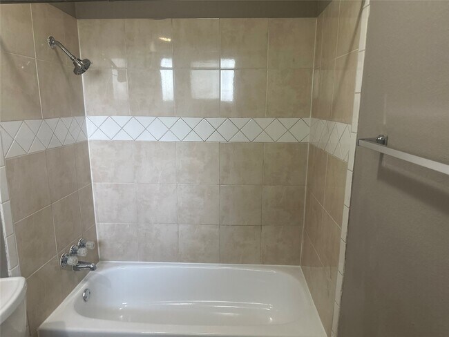 Photo - 4202 Ponca St